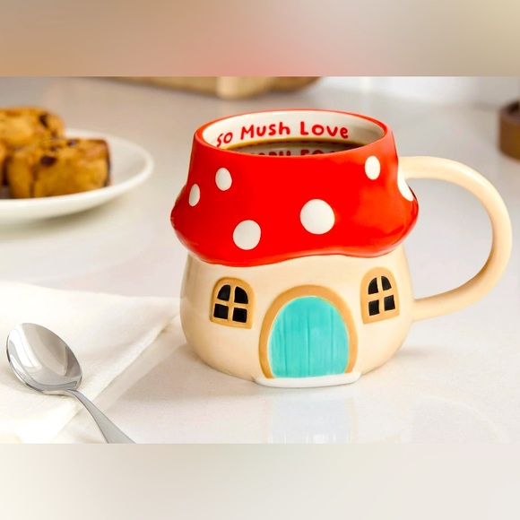 NWT Mushroom 🍄 ’so mush love’ earthenware mug - Picture 2 of 5